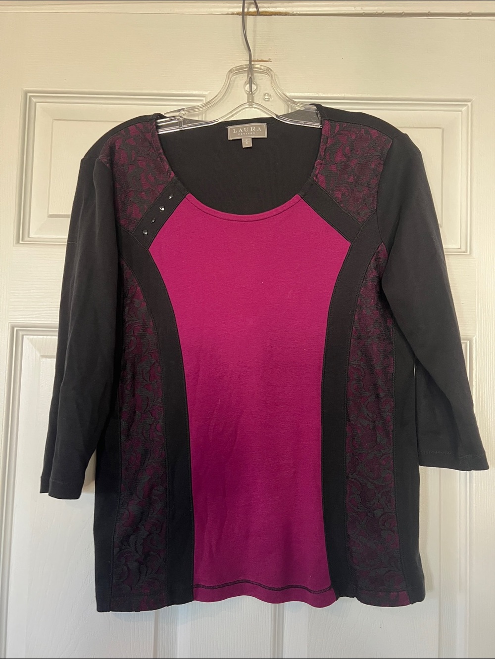 Laura Scoop Neck Long Sleeve Panel Tee in Magenta and Black